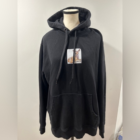 Burberry Size L Graphic Print Crew Neck Sweatshirt - Picture 2 of 13